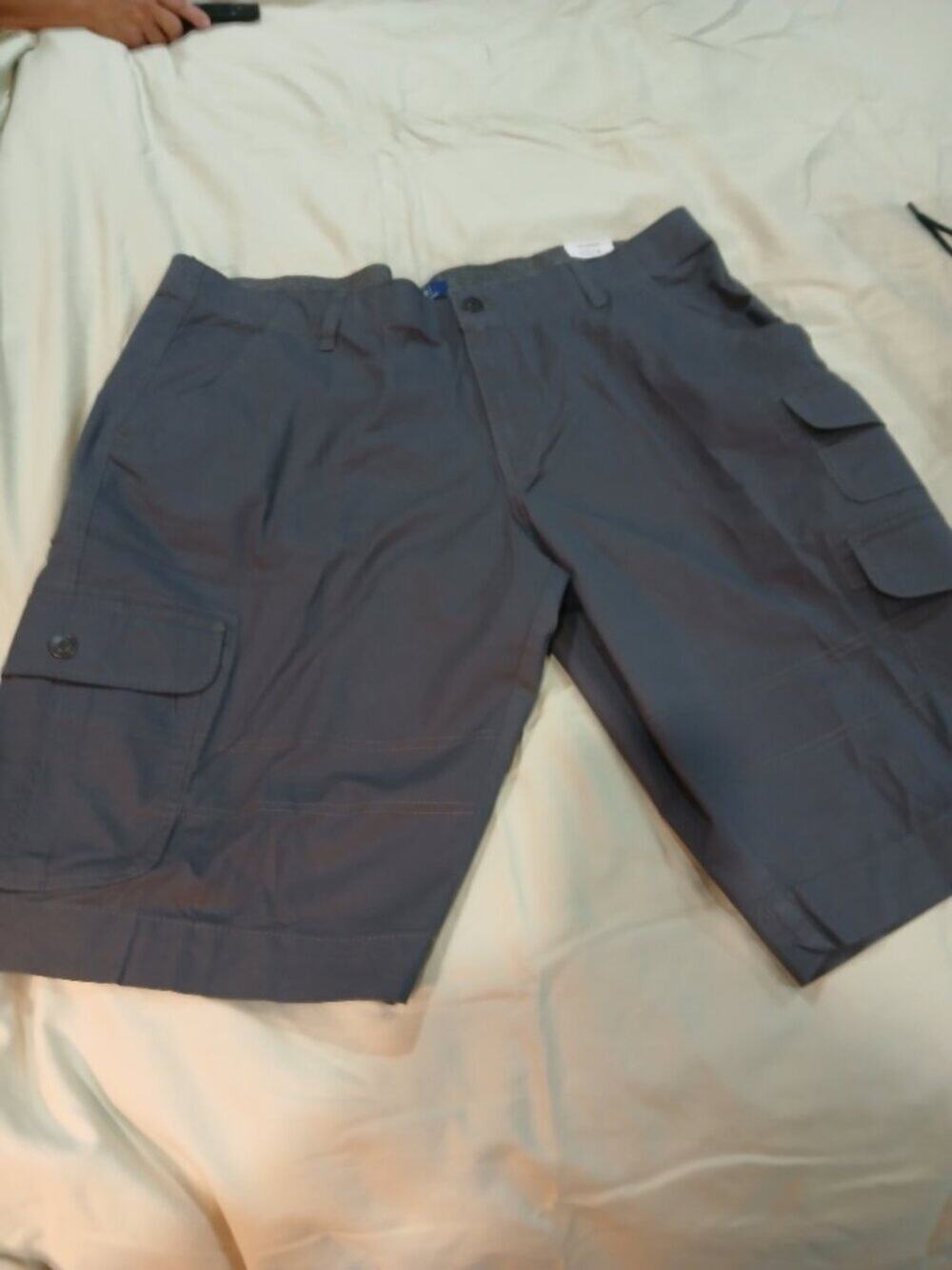 Wrangler  Cargo Shorts Men's 44 Olive Relaxed fit Flex comfort NWT